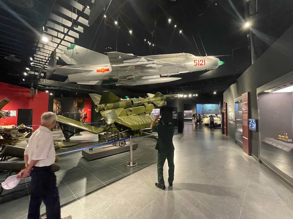 MIG-21 military history museum hanoi